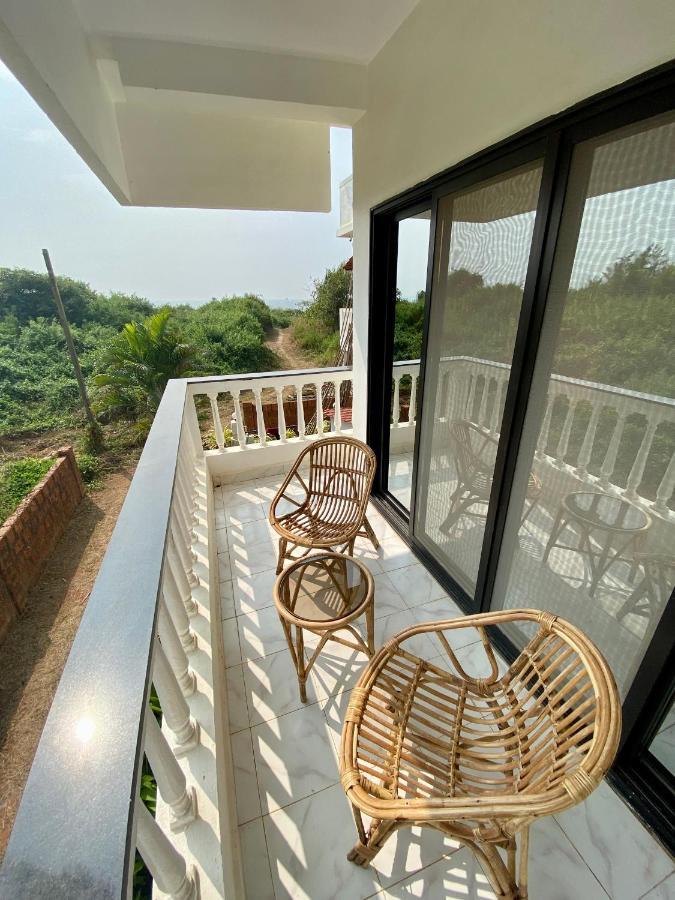 Shanu'S Seaside Inn - A Family-Run Guesthouse Just 100 Metres From Candolim Beach Exterior foto